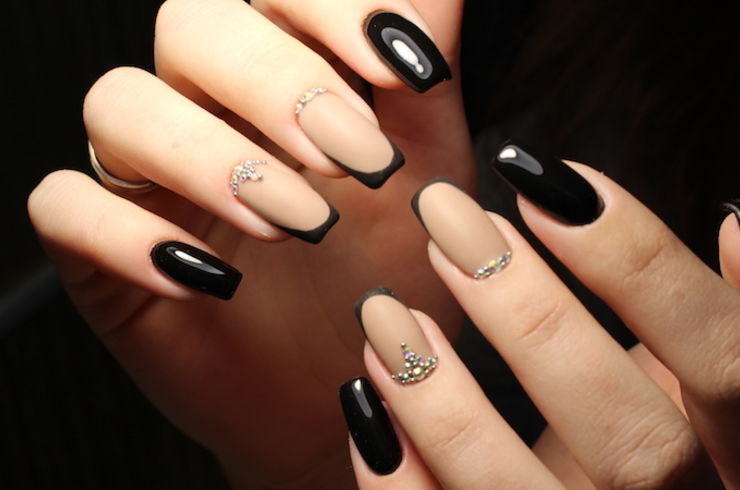 ブラックネイル
